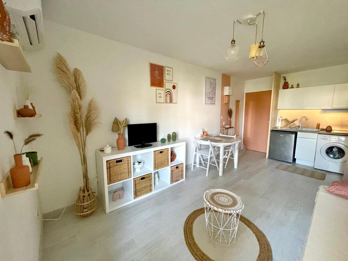 Appart Cosy 4 Personnes, A 400M De La Plage Bormes-les-Mimosas Exterior photo