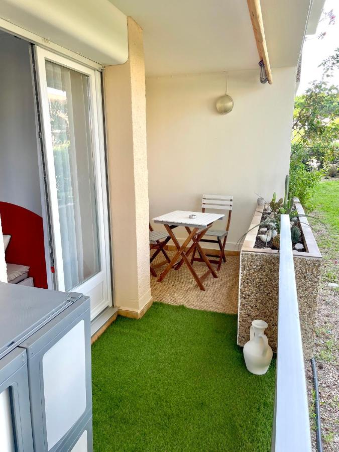 Appart Cosy 4 Personnes, A 400M De La Plage Bormes-les-Mimosas Exterior photo